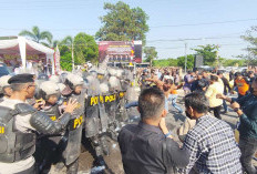 Sispamkota Pilkada, Ketua KPU OKU Timur Disandera Pendemo