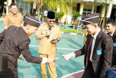 Apriyadi Beri Motivasi dan Bantuan di SMK Negeri 3