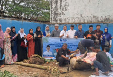 Anggota DPRD Sumsel Alki Ardiansyah Bin Iskandar dan DPW PAN Bagikan Ratusan Paket Daging Kurban 