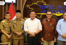 Gubernur Deru Harapkan Lulusan FISIP Unsri jadi Kebanggaan Almamater