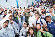 Letjen TNI Gabriel Lema Ajak 1.800 Siswa SMKN 2 Palembang Jadi Generasi Tangguh dan Cinta Tanah Air