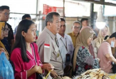 Pj Bupati Muara Enim Cek Operasi Pasar Pertama Setelah Lebaran