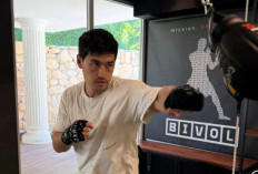 Juara Dunia Dmitry Bivol Janjikan  Pertarungan Indah Pada 30 Mei
