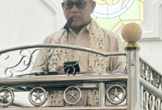 M Toha Anggota DPRD Provinsi Sumsel, Khotib Shalat Ied di Masjid Al-Ikhlas Pakjo