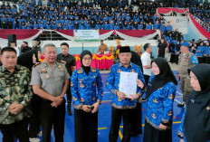 Resmi PPPK Paruh Waktu Terima SK Dinas