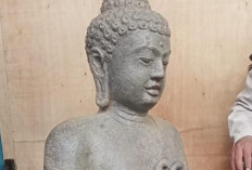 Penyelam Temukan Arca Diduga Buddha Darma Cakra Mudra di Sungai Musi