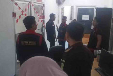 Penyidik Kejari Prabumulih Geledah Kantor KPU