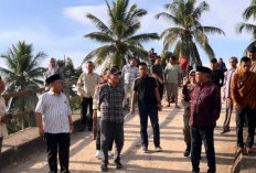 Prihatin Jembatan Lubuk Agung Rusak,  Bupati Lahat Instruksikan Perbaikan