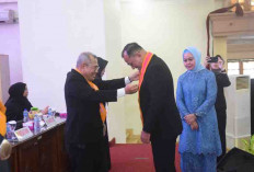 Raih Gelar Doktor, Edward Candra Tekankan Kolaborasi dan Ilmu Terapan untuk Kemajuan Sumsel