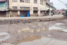 Semangat Warga Beraktivitas Jalan Sudah Cor Beton di Buatke Siring Jugo