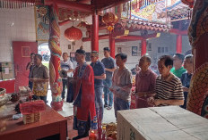 Kelenteng Marga Oh Gelar  Ritual Hut Dewa Sam Tai Kong   