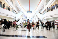 Atrium PTC Jadi Panggung Budaya, Ratusan Penari Tampilkan Koreografi Indonesia Menari