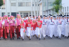 Ratusan Regu Lomba Baris-Berbaris