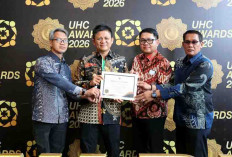 OKU Timur Kembali Raih UHC Award