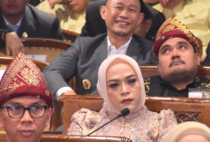 Anggota DPRD Sumsel Rica Novlianty Hadiri Rapat Paripurna HUT Sumsel ke 80