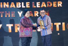 Lestari Award 2024: Dirut PLN Sabet Sustainable Leader of The Year in Energy Transition