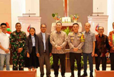 Misa Malam Natal, Pj Bupati Tinjau Sejumlah Gereja dan Pos Pelayanan Nataru