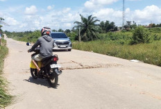 Badan Jalan Berbeda Tingginya, Membahayakan Pengendara