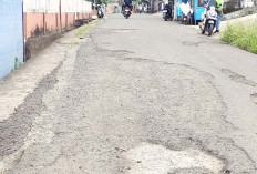 Jalan Kasnariansyah Banyak Berlubang