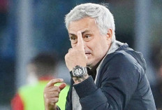 As Roma Berpisah dengan Jose Mourinho