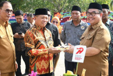 Pemkab Banyuasin Serahkan Penghargaan Koperasi Sehat