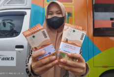 Warga Palembang Nuker Duit Baru Untuk Lebaran