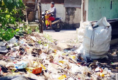 Kok Bisa! Rumah Warga jadi Tempat Pembuangan Sampah