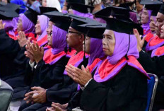 50 Lansia di Banyuasin Wisuda Sekolah Lansia BKKBN