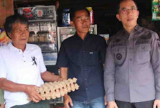 Bansos Rp 500 Ribu per KPM di Gumay Talang Disalurkan