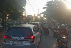 Simpang Sako Baru Palembang Langganan Macet Parah: Warga Desak Kehadiran Polisi Lalu Lintas