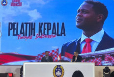 Patrick Kluivert: Saya Adalah Orang Yang Menyukai Tekanan