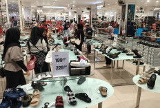 Tradisi Lebaran Pakian, Sepatu dan Sandal Serba Baru