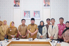 Prima Salam Dukung Gerkatin,Hidupkan Lampu Biru di Jembatan Ampera dan Kambang Iwak   