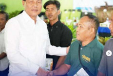 Petani Muara Enim Terima 127,2 Ton Pupuk Gratis