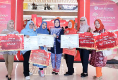 Ketua TP PKK Palembang Hadiri Semarak UMKM Sriwijaya 2025, Dorong Kolaborasi & Kreativitas Pelaku Usaha Lokal