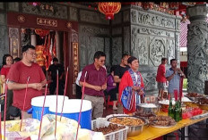 Sambut Imlek,  Ketua Kelenteng Marga Tan  Arifin Makmur Gelar Khokun