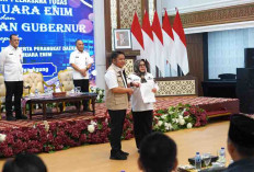 Gubernur Sumsel Serahkan Surat Pelaksana Tugas Bupati Muara Enim