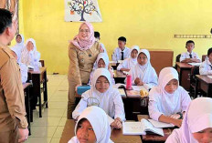 Wabup Netta Kunjungi SMPN 1 - SMPN 2 Banyuasin I