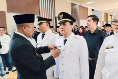 Hari Minggu, Wako Arlan Lantik 12 Kepala OPD dan 245 ASN