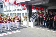 Pj Bupati Resmikan Lomba Gerak Jalan Indah Tingkat SD dan SMP