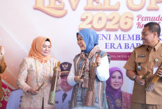 Ajak Masyarakat Bangkitkan Wastra Daerah Lewat Batik