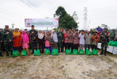 Pangdam II/Sriwijaya Berbagi Sembako dengan Warga Semendo