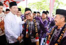 Bupati HM Toha Bersama Wabup Rohman Lepas Ratusan Calon Jemaah Haji 2025