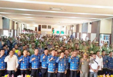 450 Linmas Pemkot Prabumulih Terima Honor Triwulan III
