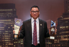 Dirut PLN Darmawan Prasodjo Raih CEO Of The Year