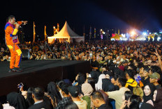 Prajurit dan Rakyat Membaur di Panggung Hiburan HUT Ke-80 TNI di BKB