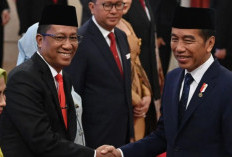 Rupiah Naik Usai, Jokowi Rombak Kabinet