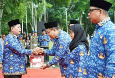 Bupati Banyuasin Dr H Askolani SH MH Lantik 17 Pejabat Tinggi Pratama