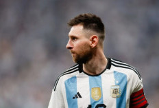 Messi Pesepak Bola Pria Terbaik FIFA