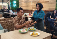 Cafe  resto Pan dan Flip Hadir di Ps Mal